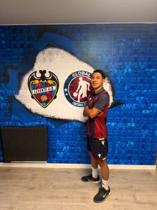 Matthew Delgado, joven futbolista ecuatoriano que destaca en Europa. 1